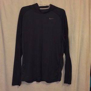 Men’s Nike long sleeve dri fit pull over